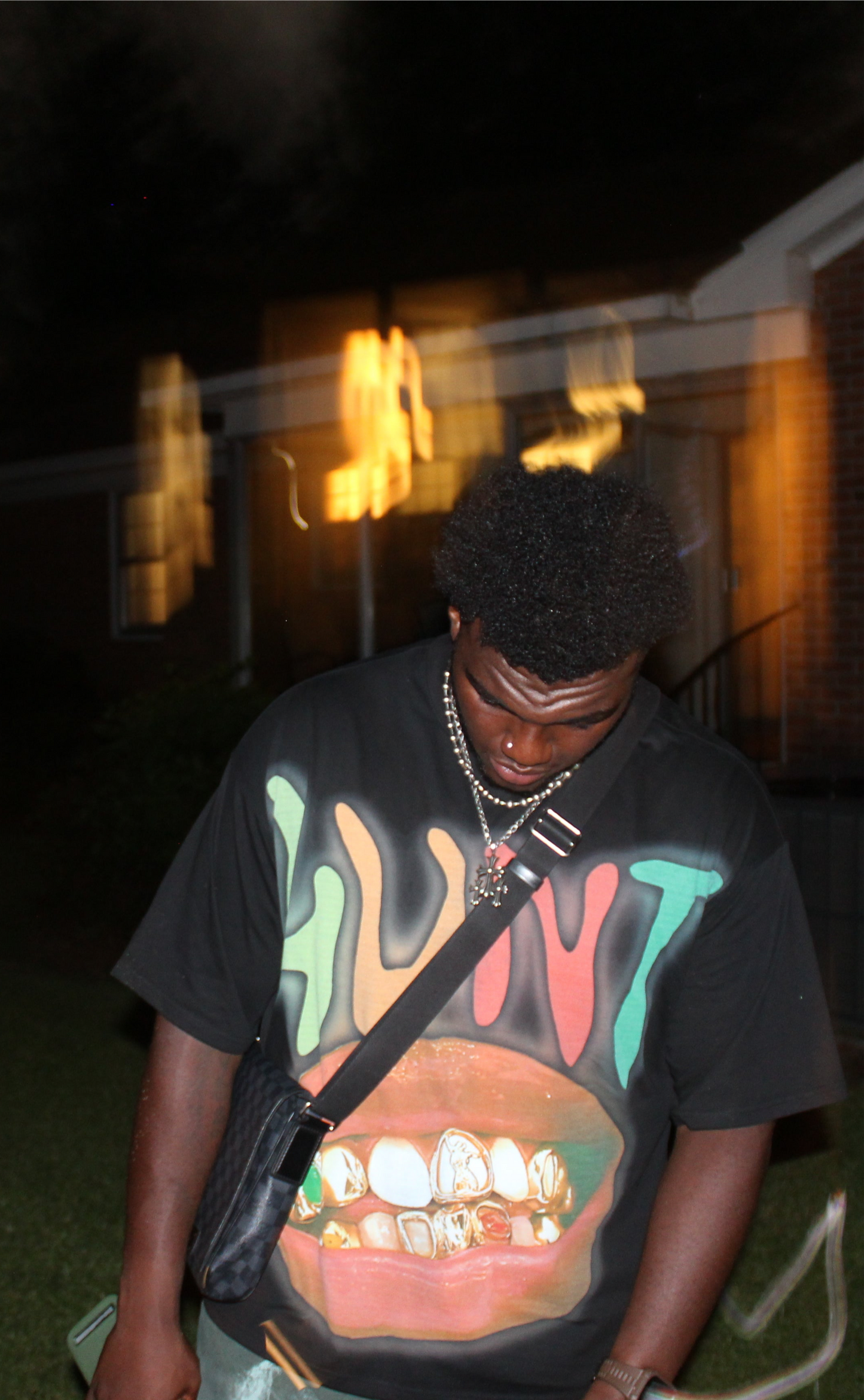 4UNT TEE (Black)
